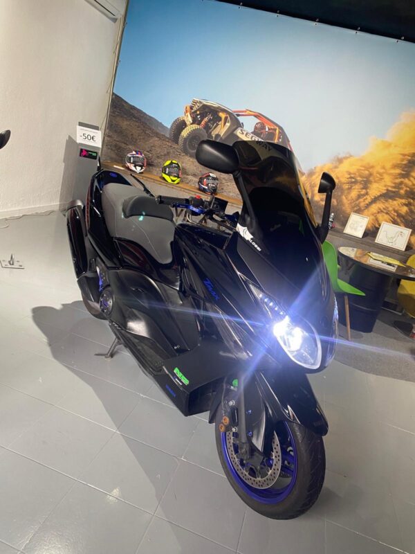 112€/MES YAMAHA TMAX 500